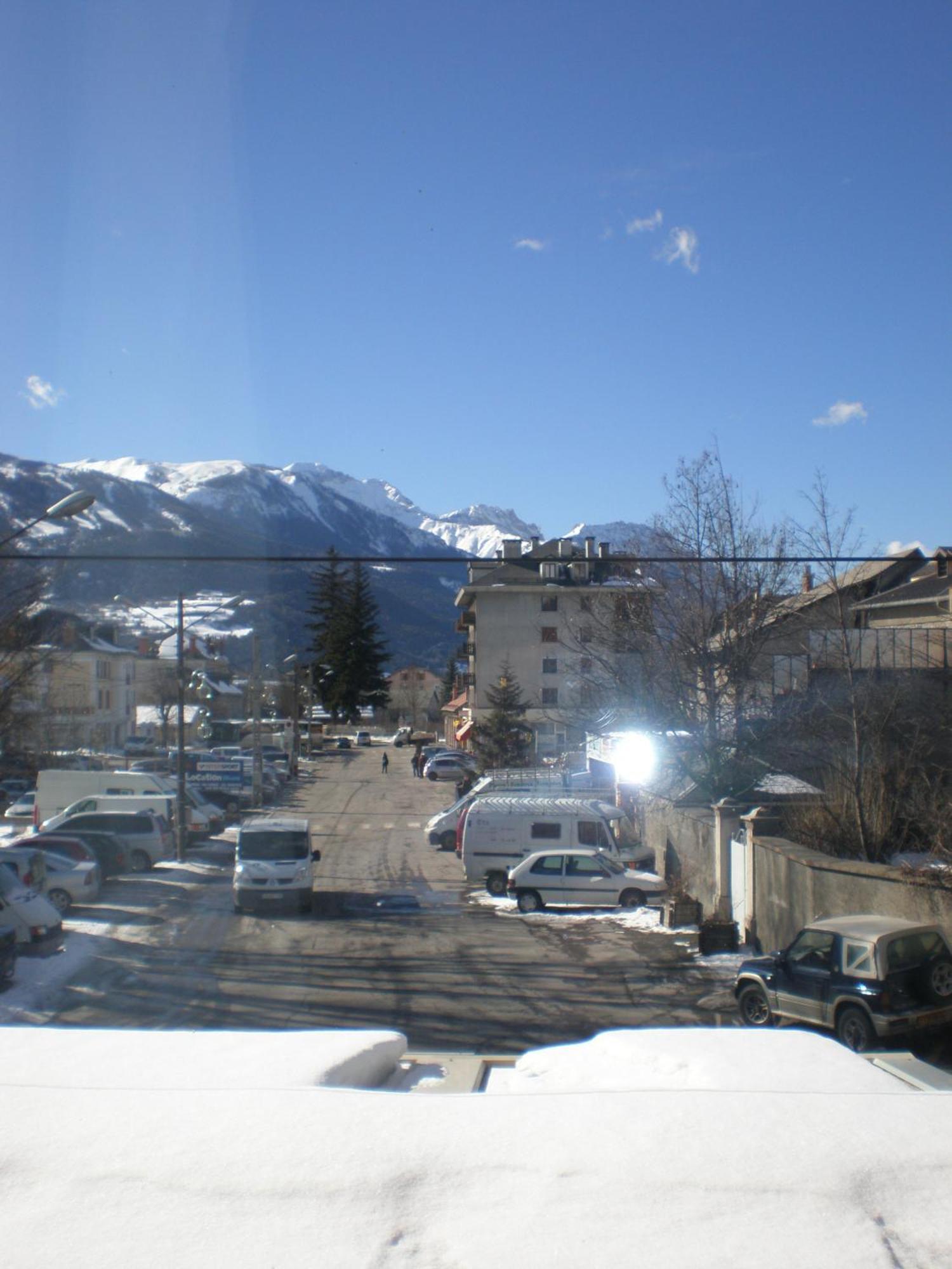 Appart Hotel De La Paix Barcelonnette Exterior photo