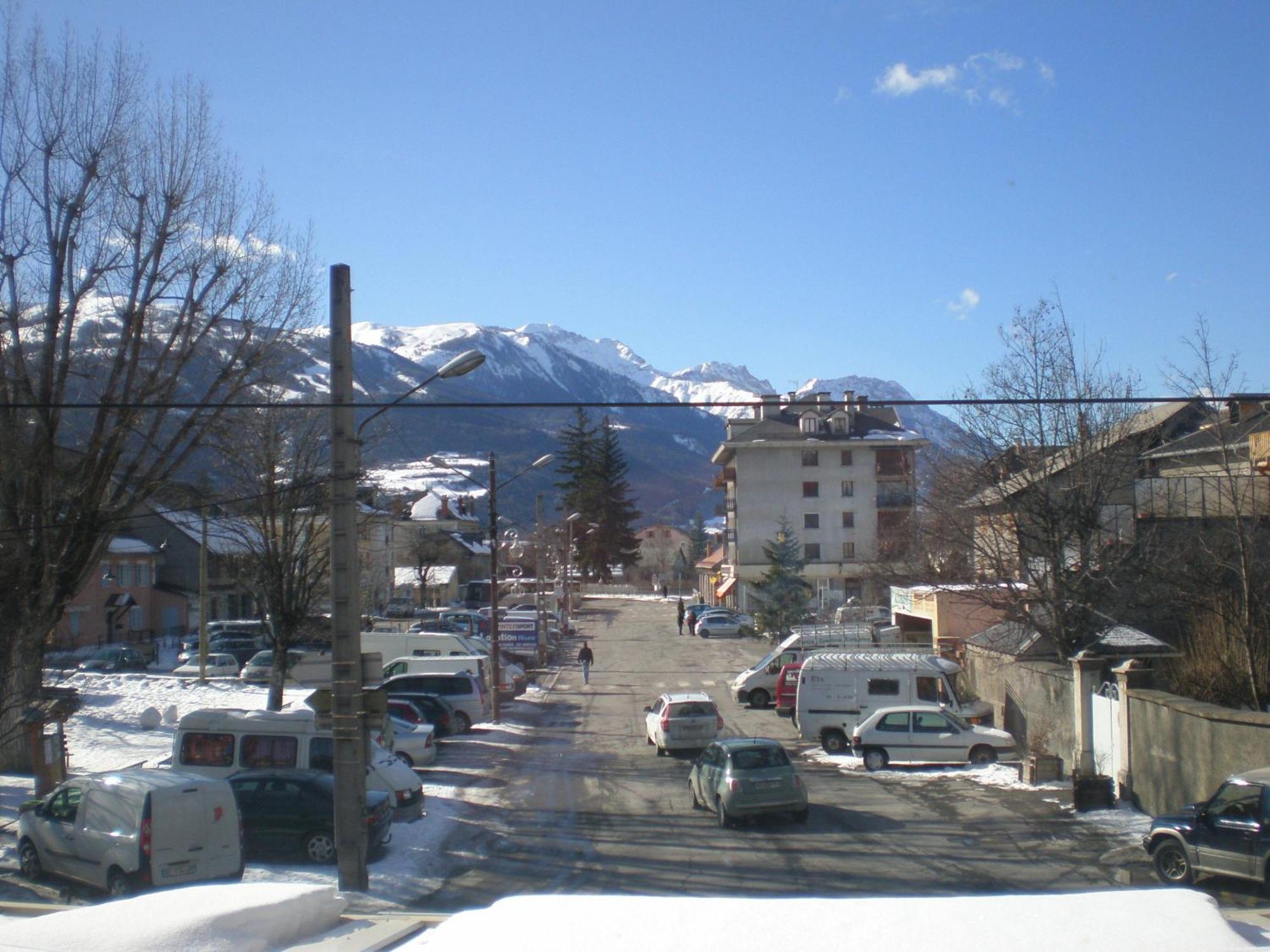 Appart Hotel De La Paix Barcelonnette Exterior photo